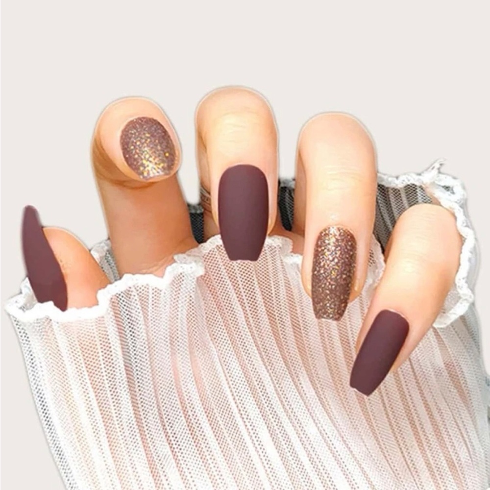 3/20 24 Press on Nails